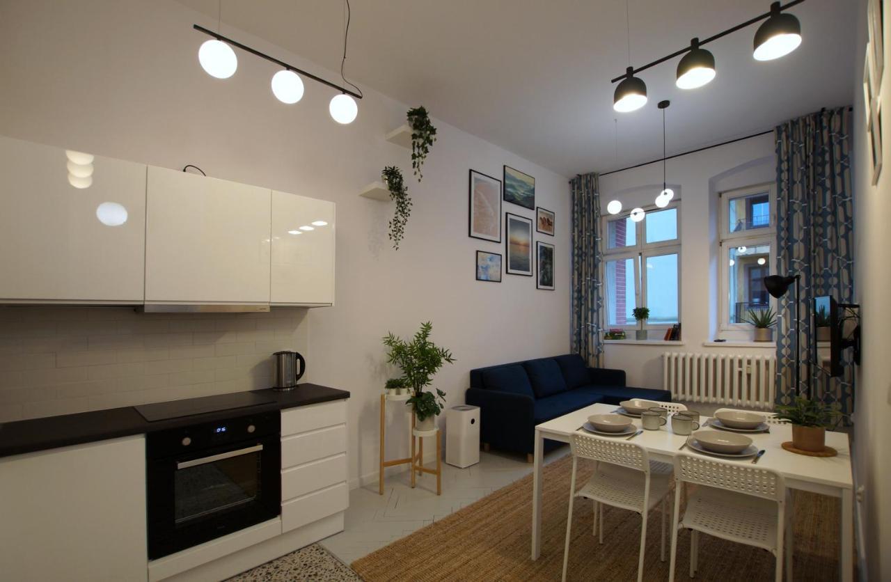Plac Ratuszowy 50 - Old Town - 2 Sypialnie I Salon เยเลเนียกูรา ภายนอก รูปภาพ